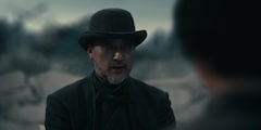 Netflixシリーズ「今際の国のアリス」シーズン3より、渡辺謙演じる老紳士